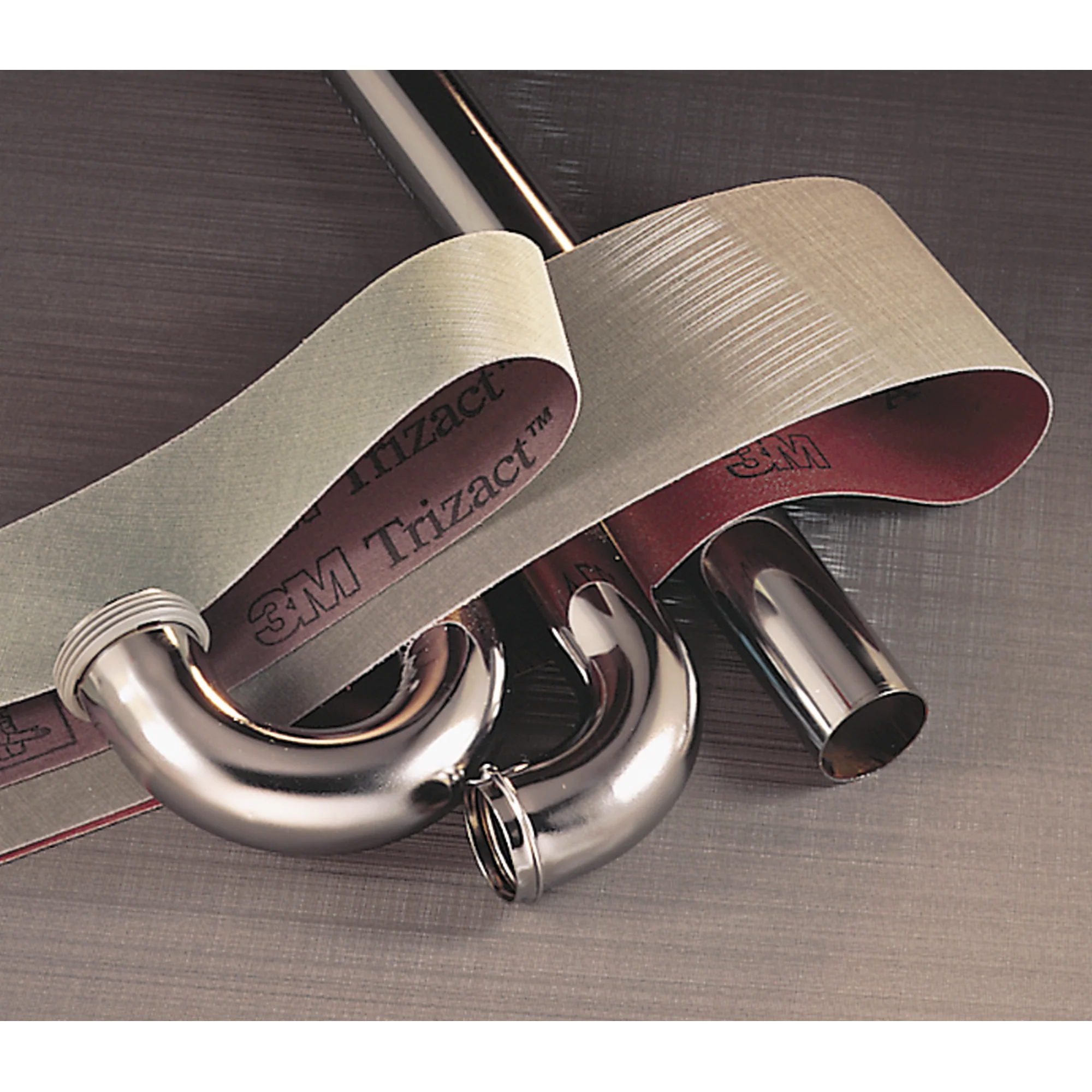 3M Trizact Cloth Belt 217EA, A30 JE-weight, 2-1/4 in x 132 in,Film-lok - Image 3