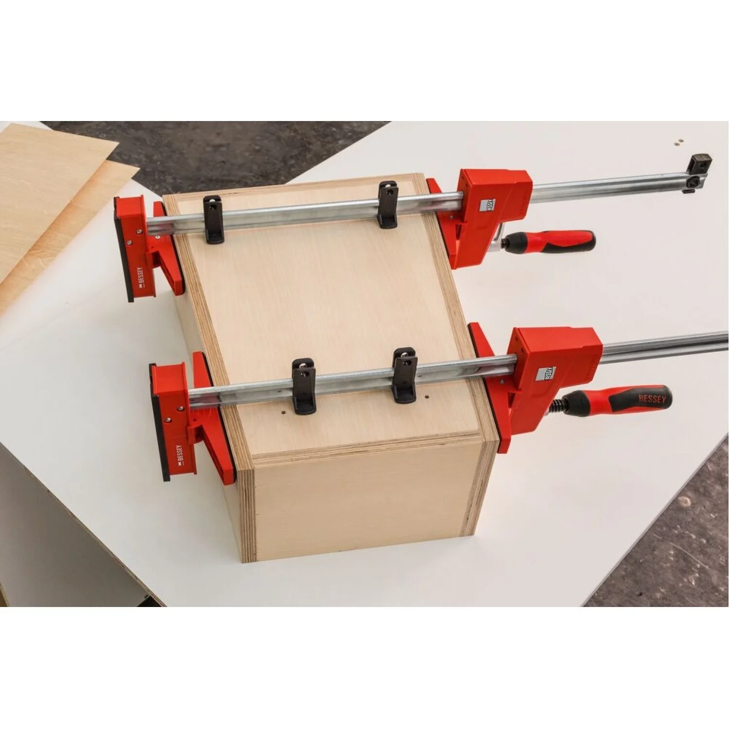 Bessey KRE3582 Parallel Clamp, K Body REVOlution, 82 Inch, 1700 lbs - Image 19
