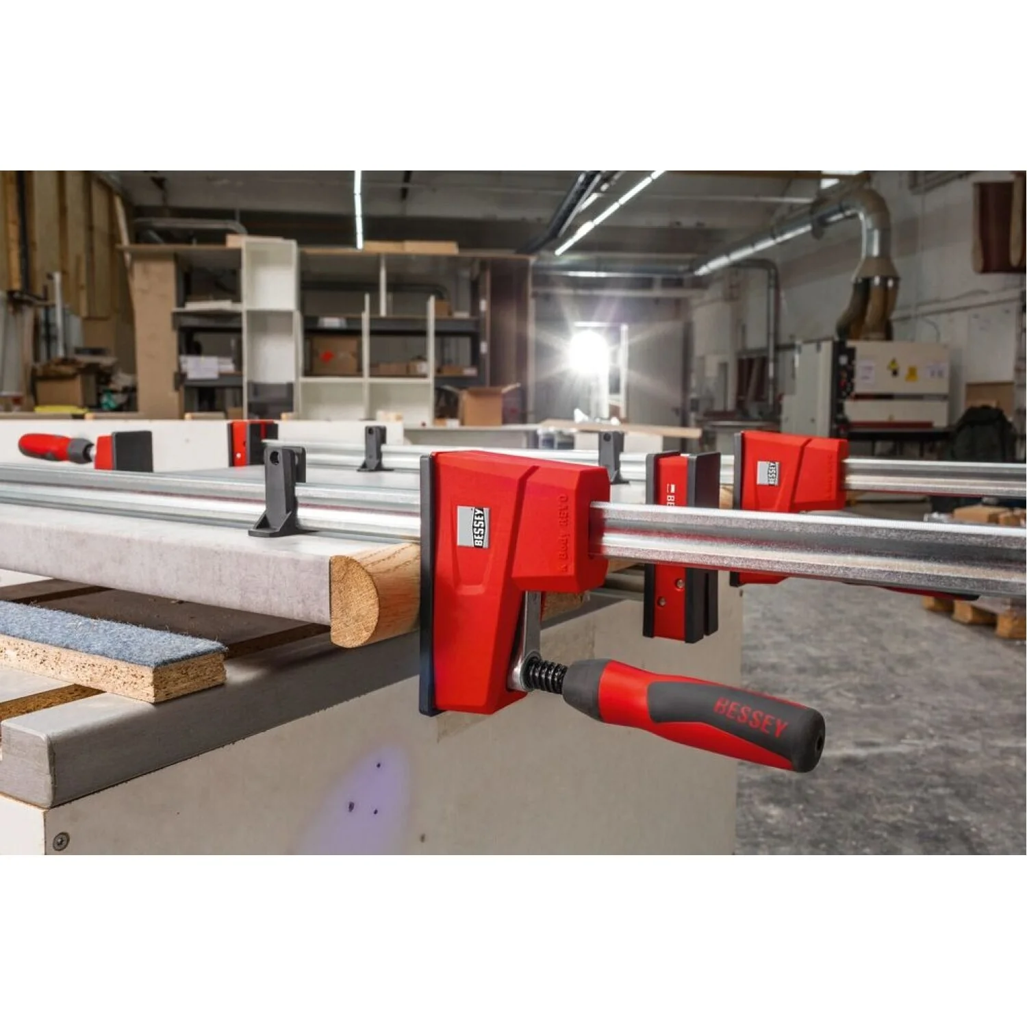 Bessey KRE3582 Parallel Clamp, K Body REVOlution, 82 Inch, 1700 lbs - Image 7