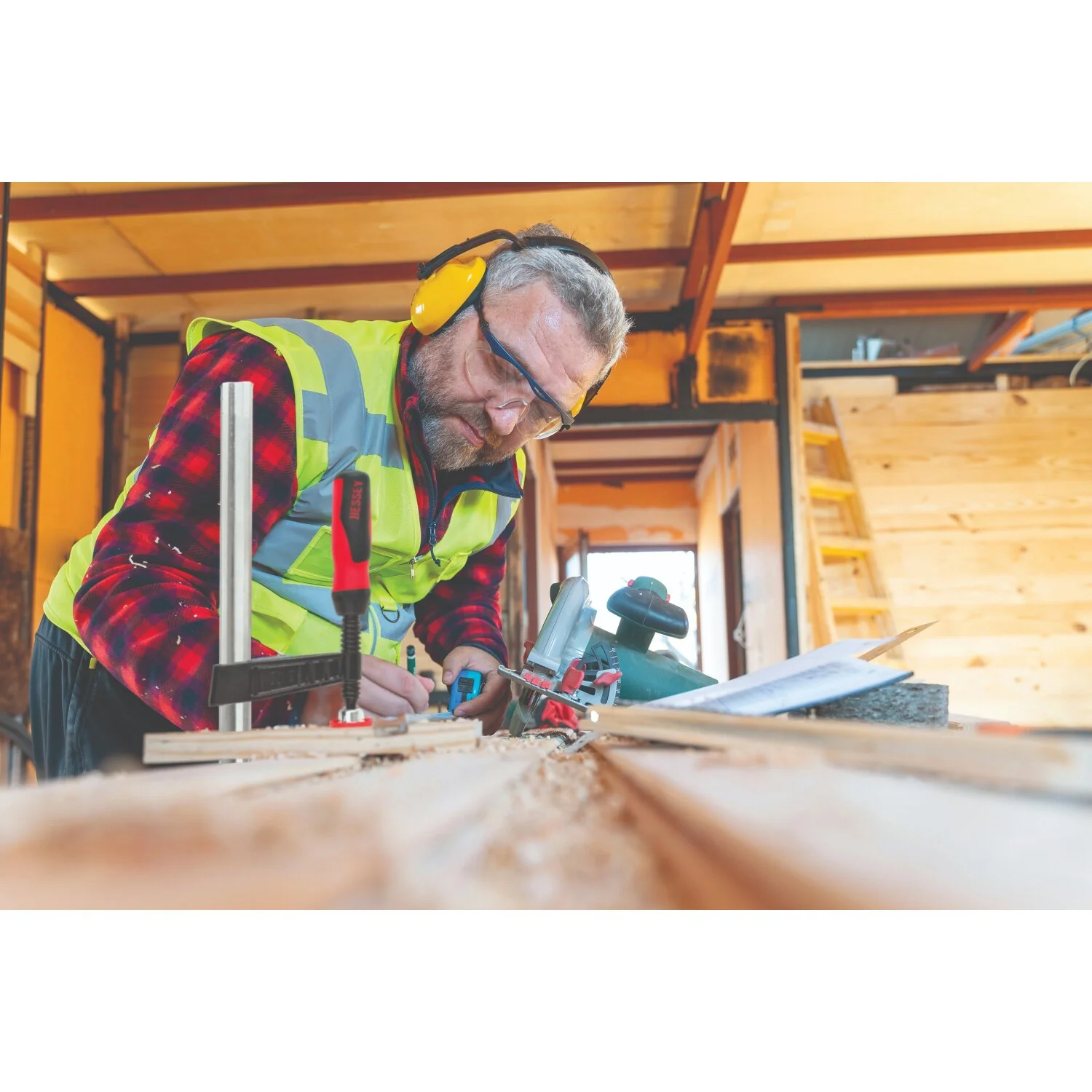Bessey TG4.024+2K Clamp, woodworking, F-style, 2K handle, replaceable pads, 4 In. x 24 In., 880 lb - Image 3