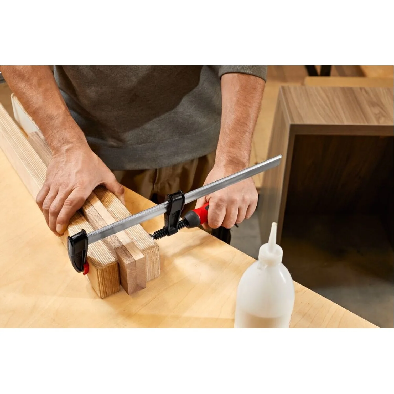 Bessey TG4.024+2K Clamp, woodworking, F-style, 2K handle, replaceable pads, 4 In. x 24 In., 880 lb - Image 4