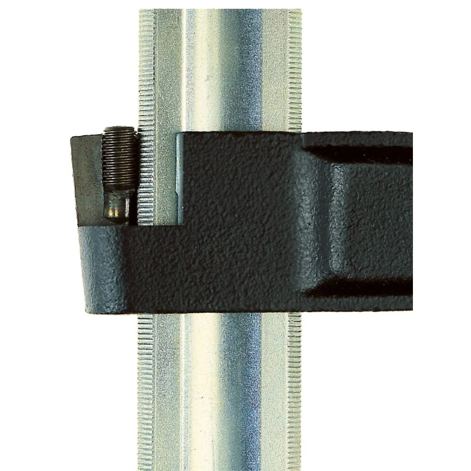 Bessey TG5.518+2K Clamp, woodworking, F-style, 2K handle, replaceable pads, 5.5 In. x 18 In., 1320 lb - Image 3