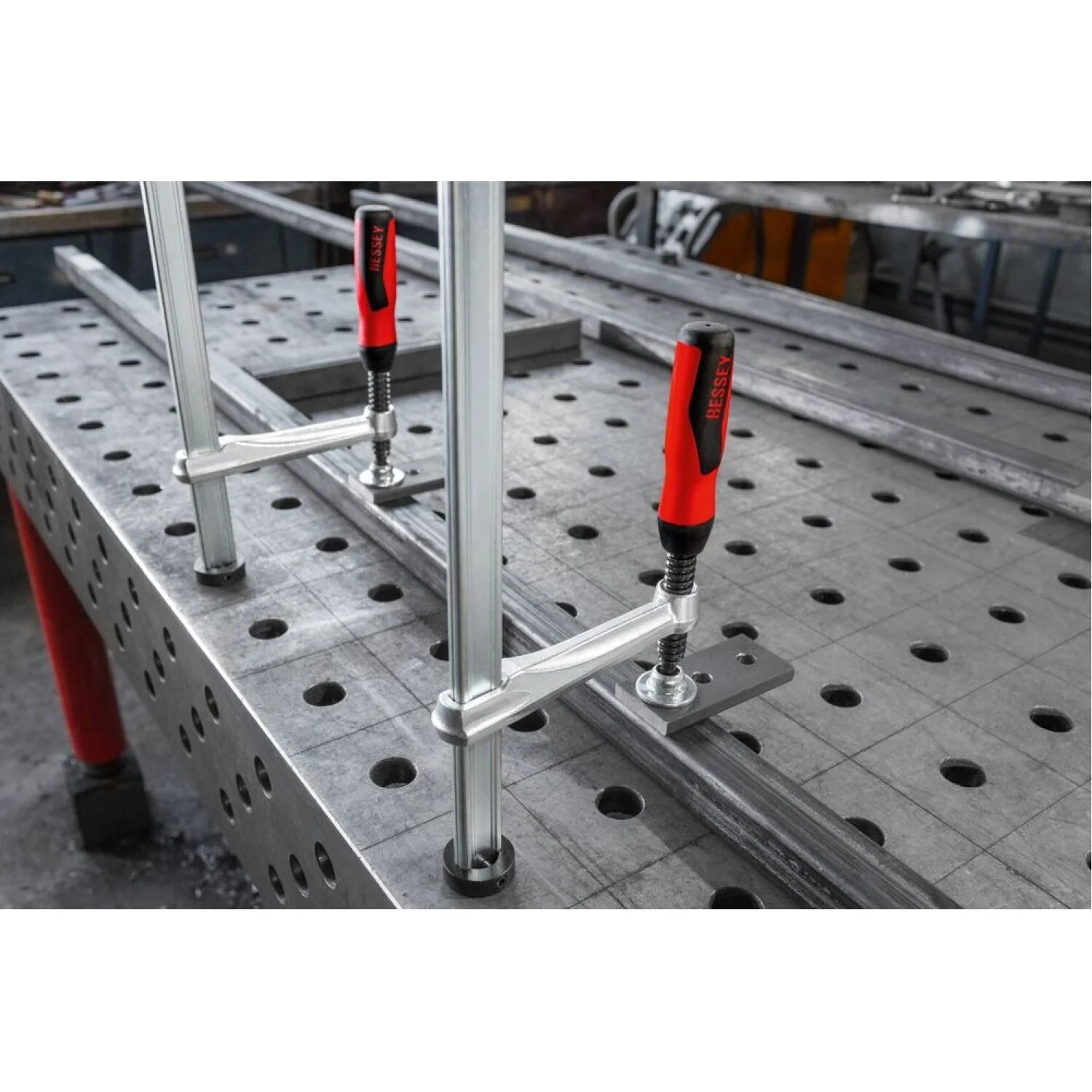 Bessey TW28-30-14-2K Table Clamp, 12 x 5.5, 2K, std pad - Image 6