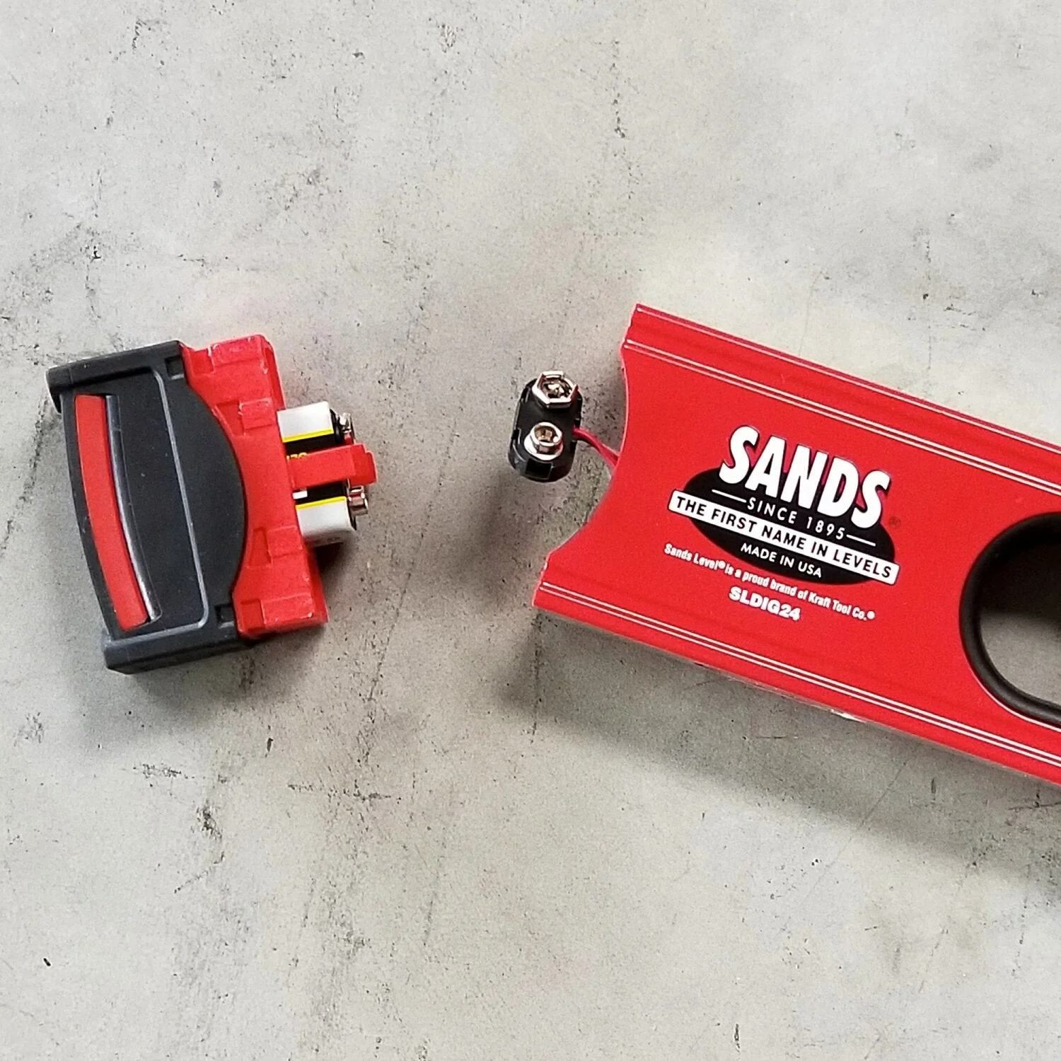 Sands Level & Tool SLDIG48C 48" Digital Level with Case - Image 3